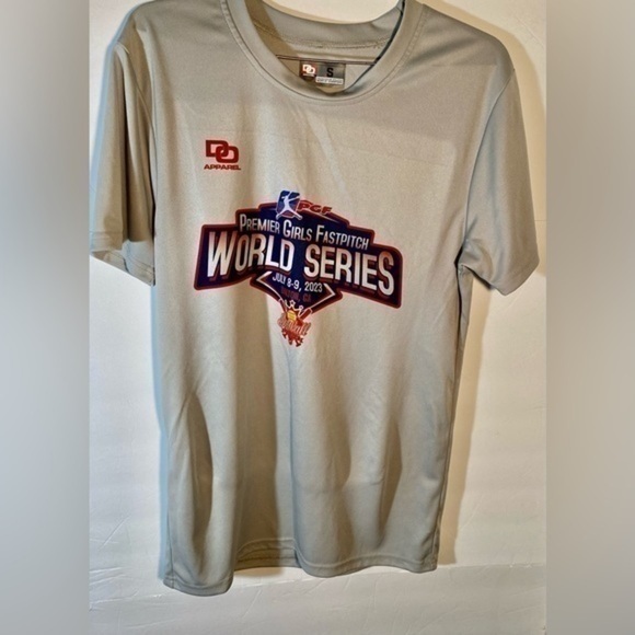 D O APPAREL LADIES LIGHT GREY SOFTBALL T-SHIRT - Picture 1 of 4